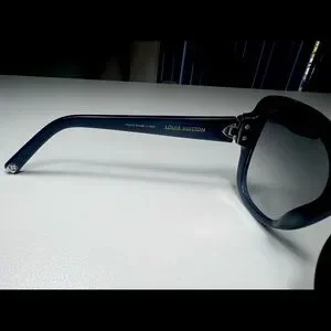 LOUIS VUITTON
Black Speckling Acetate Frame Soupcon Sunglasses-Z0682W Louis Vuitton | Accessories | Louis Vuittonblack Speckling  main image 3